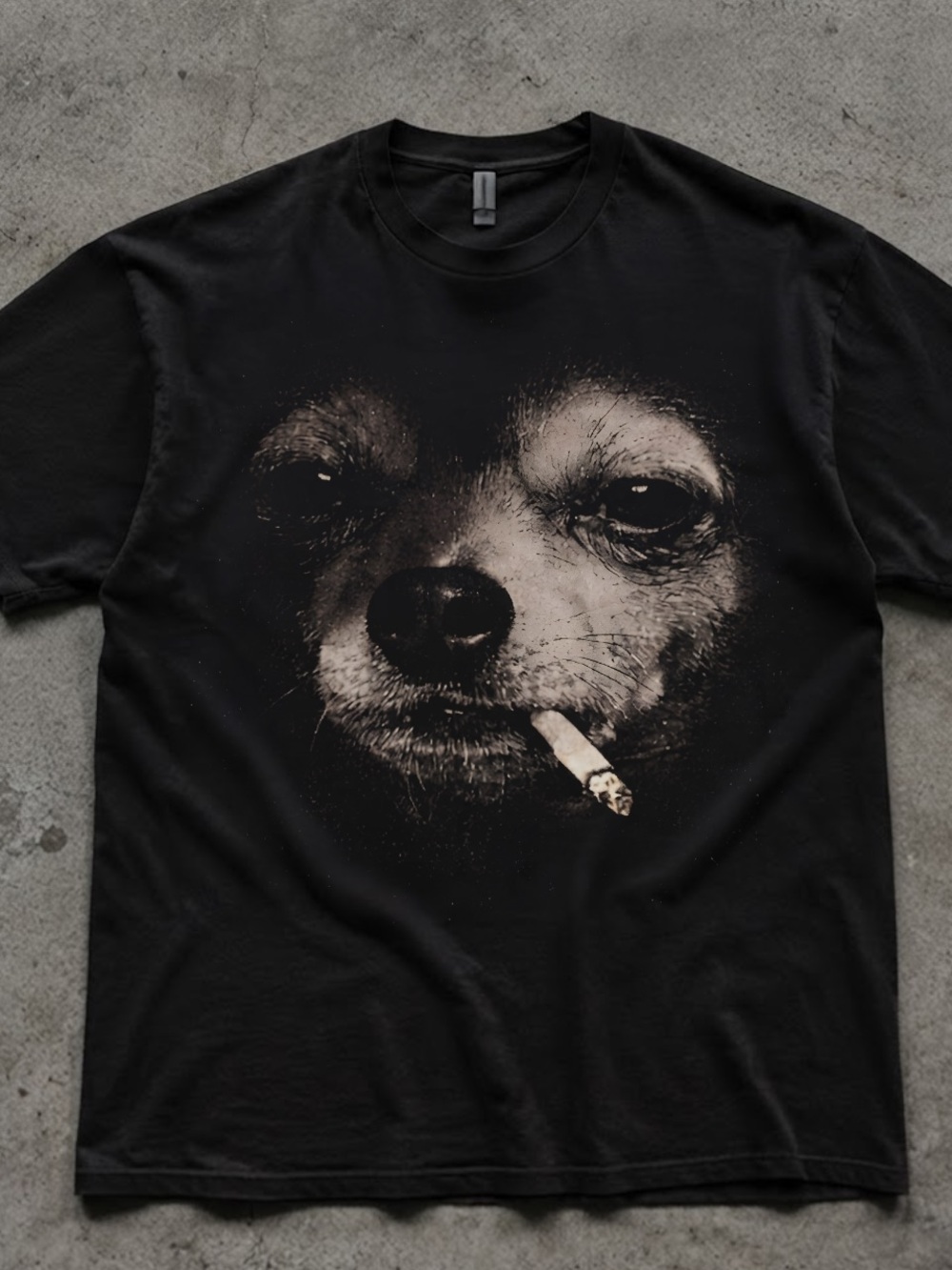 Gildan Unisex’s Black Smoking Dog Graphic Tee